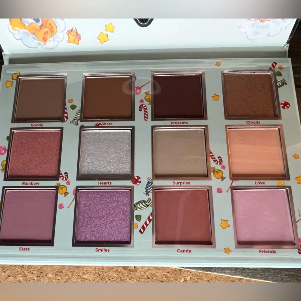 Care Bears Eyeshadow Palette‎ with Pink and Orange Shades